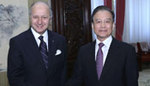 Premier Wen meets with French FM