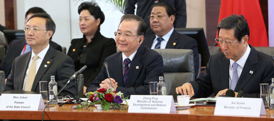 Premier Wen attends 15th China-EU Summit in Brussels