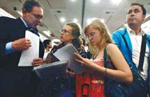 Job fairs begin to work better for foreigners