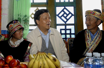 Profile photos: Liu Yunshan: Down-to-earth journalist joins CPC top leadership