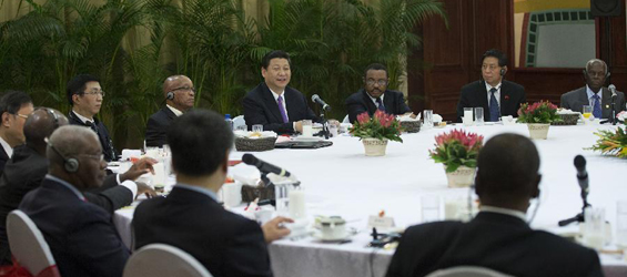 Xi Jinping participates breakfast meeting with African leaders