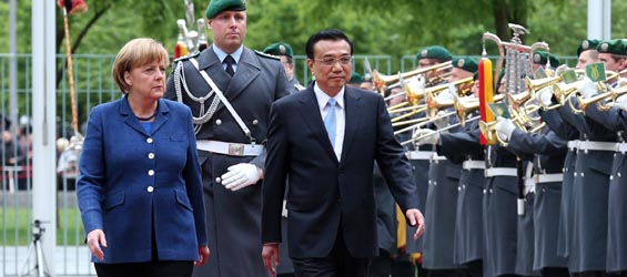 Chinese premier attends welcoming ceremony held in Berlin