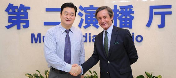 UN Under-Secretary-General Peter Launsky-Tieffenthal visits Xinhuanet