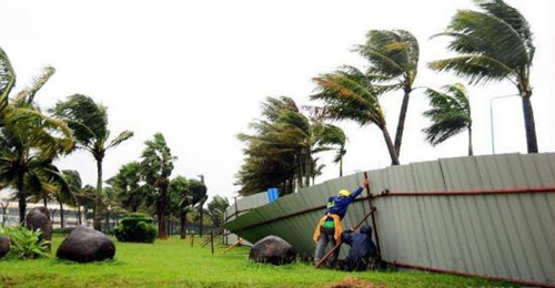 Tropical storm Jebi hits Hainan province