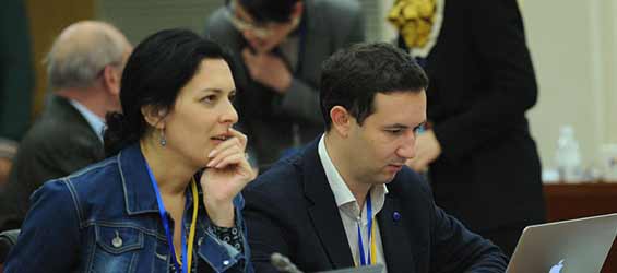 Journalists prepare to cover Medvedev's online chat with Internet users