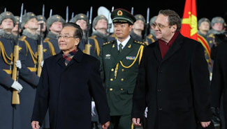 China to continue to make ties with Russia a priority: Wen