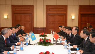 Chinese premier pledges to strengthen cooperation with Kazakhstan, Mongolia