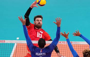 France holds off ROC 3-2 to win historic gold in Olympic men's volleyball