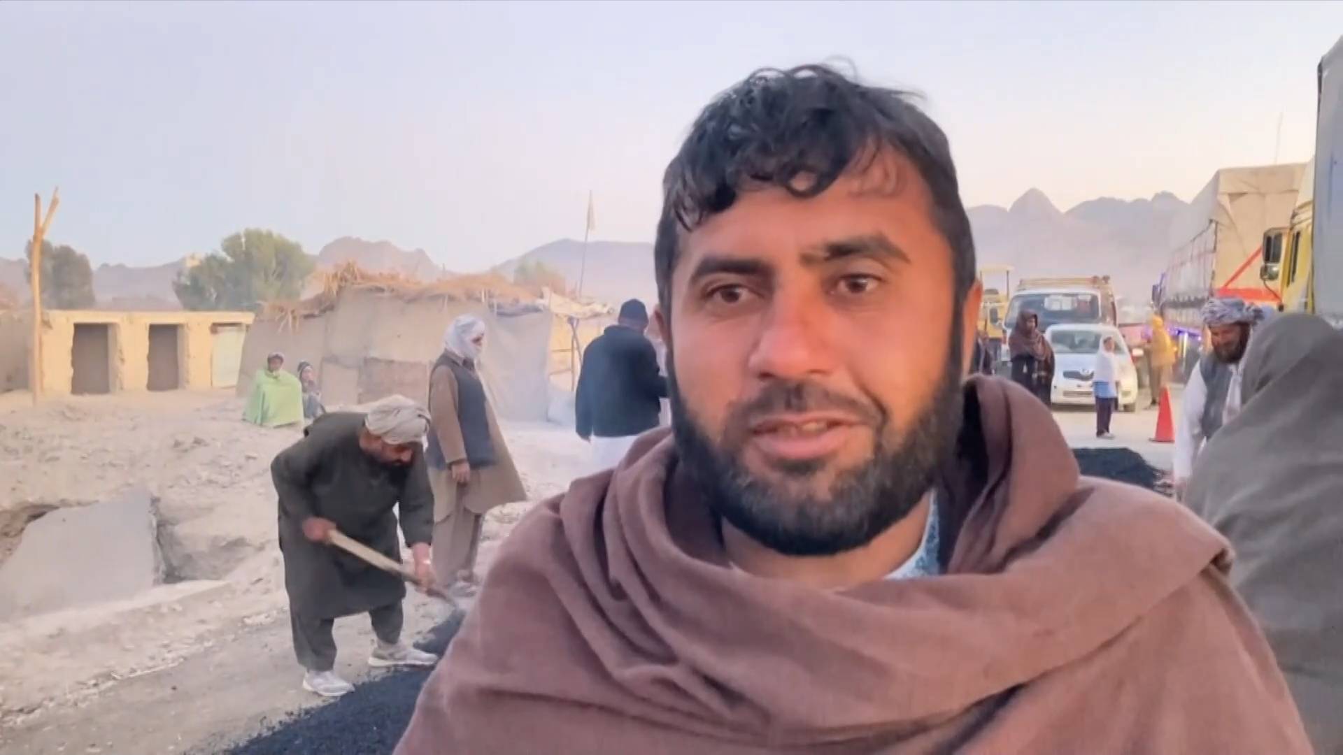 GLOBALink | Afghan authorities rebuild bridges, roads in southern Kandahar province