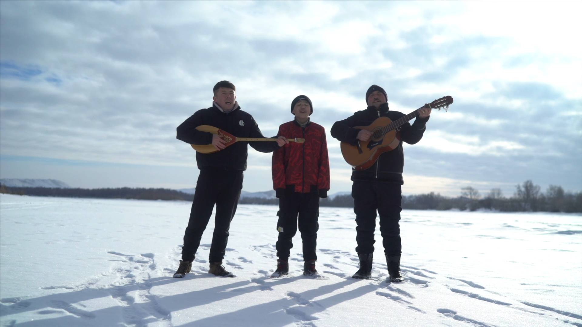 GLOBALink | Xinjiang, My home: A family of music lovers