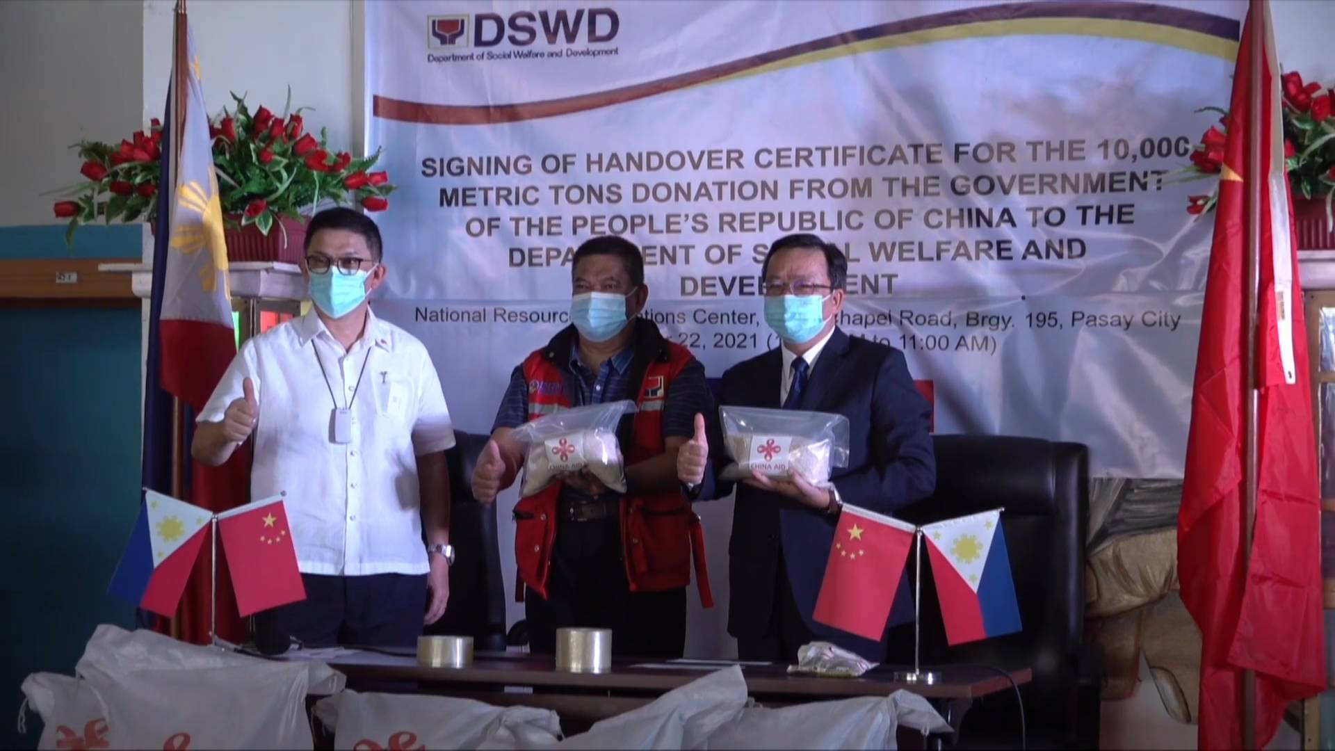 GLOBALink | China offers more assistance to Philippine typhoon victims