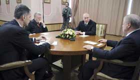 Putin invites opposition for cooperation
