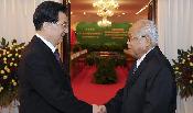 President Hu meets with Cambodian Senate president