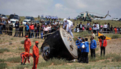 Re-entry capsule of Shenzhou-9 lands in Inner Mongolia