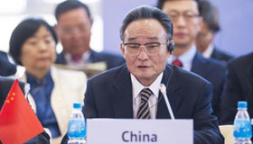 China's top legislator attends APPF forum in Russia