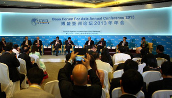 Guests, delegates attend session of "Finding the Right One: Succession Plans of Family Businesses"