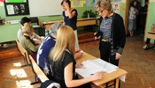 Bulgarians begin voting in general election