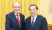 Chinese political advisor meets with Irish parliament leaders