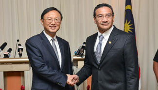 Chinese state councilor meets Malaysian defense minister in Kuala Lumpur
