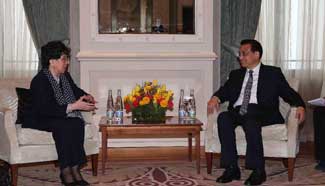Premier Li meets with WHO director general in Switzerland