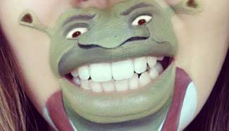 Cartoon paintings on lips