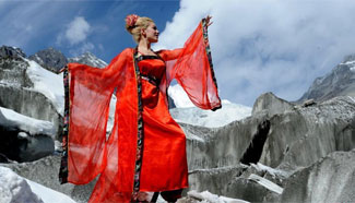 Models dressed up as empress of China