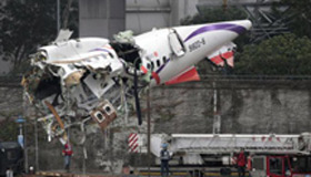 Indonesia retrieves last of crashed AirAsia jet fuselage