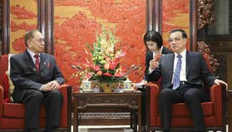 Premier Li meets Malaysian Senate president in Beijing