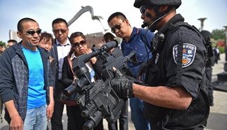 Anti-terror equipment display event opens in downtown Yinchuan