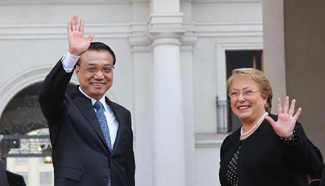 Premier Li Keqiang meets with Chilean president in Santiago