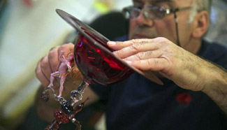 Feature: glass craft making master in Venice