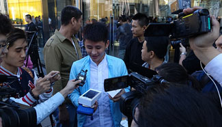 iPhone 6s now in Chinese stores for Apple fans