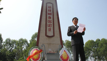 Chinese Ambassador to Vietnam delivers speech at Dao My Cemetery