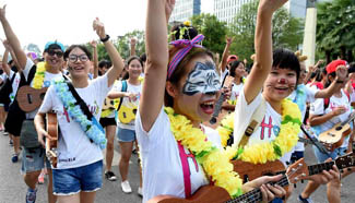 Citizens attend National Day celebration in S China's Guangxi