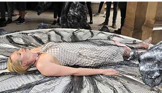 Louis Vuitton shows off Spring 2016 Collection