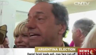 Daniel Scioli leads Argentina poll, may face run-off