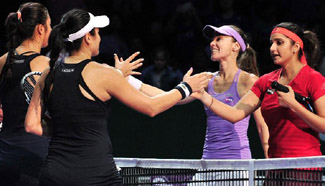 Hingis, Mirza win women's doubles semi-final at WTA Finals