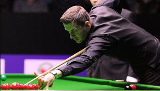 John Higgins beats Mark Selby 9-4 at 2015 World Snooker int'l Championship
