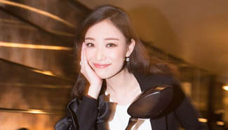 Actress Ni Ni poses for new fashion shots