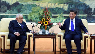 Chinese president meets veteran U.S. diplomats