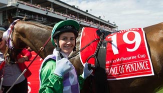 Michelle Payne becomes 1st female runner in Melbourne Cup