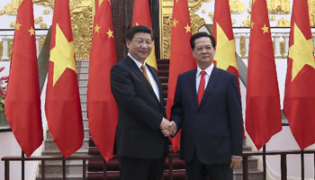 Chinese president holds talks with Vietnamese PM in Hanoi