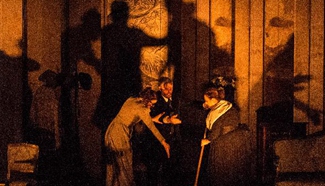 Spanish troupe "Madrid Comic Opera" stages in Santiago