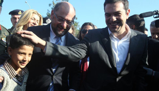 Greek PM, European parliament president visit refugees in Lesbos