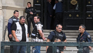 Palace of Justice evacuated due to bomb threat in Buenos Aires