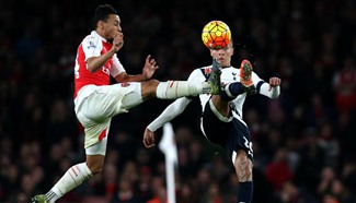 Arsenal draws with Tottenham Hotspur 1-1 at Barclays Premier League