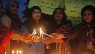 Pakistan holds vigil ceremony for victims of Paris attacks