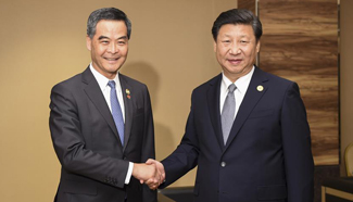 Chinese president meets HKSAR chief executive on APEC sidelines