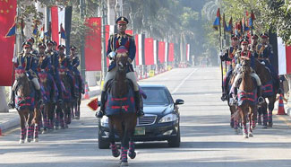 Egyptian president holds grand welcome ceremony for President Xi