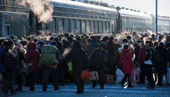 China's coldest railway station witnesses Spring Festival travel rush